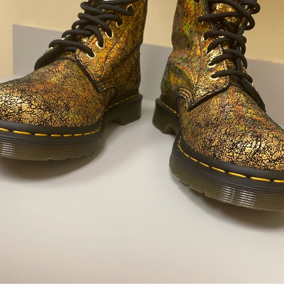 Dr Martens - Picture 9 of 11